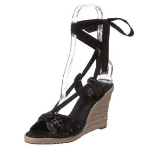 *CLEARANCE*  Guess Women's Dyanne Wedge Sandal, Black 1802